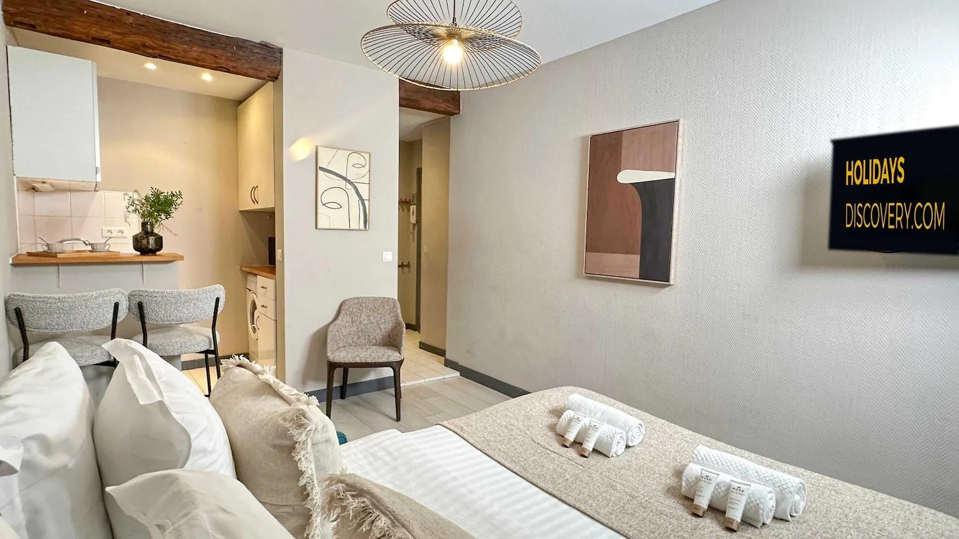 Best Deal In * Paris